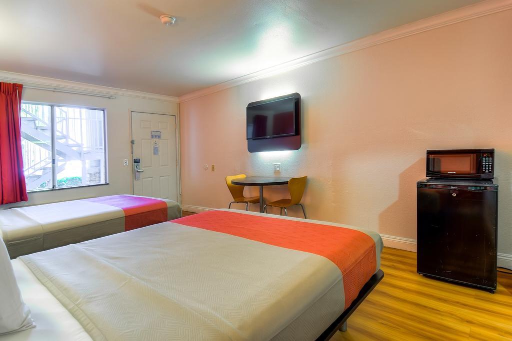 Motel 6-Menifee, Ca Экстерьер фото